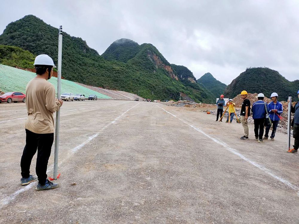 沉降差观测据悉,为确保首次交验顺利完成,项目部提前成立了路基工程预